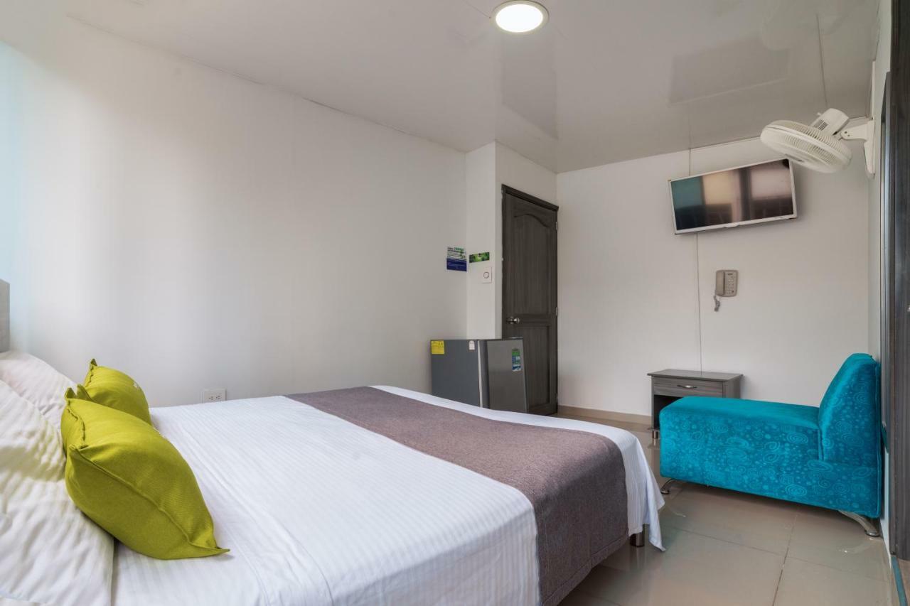 Hotel Ayenda 1121 Exito Pereira Esterno foto